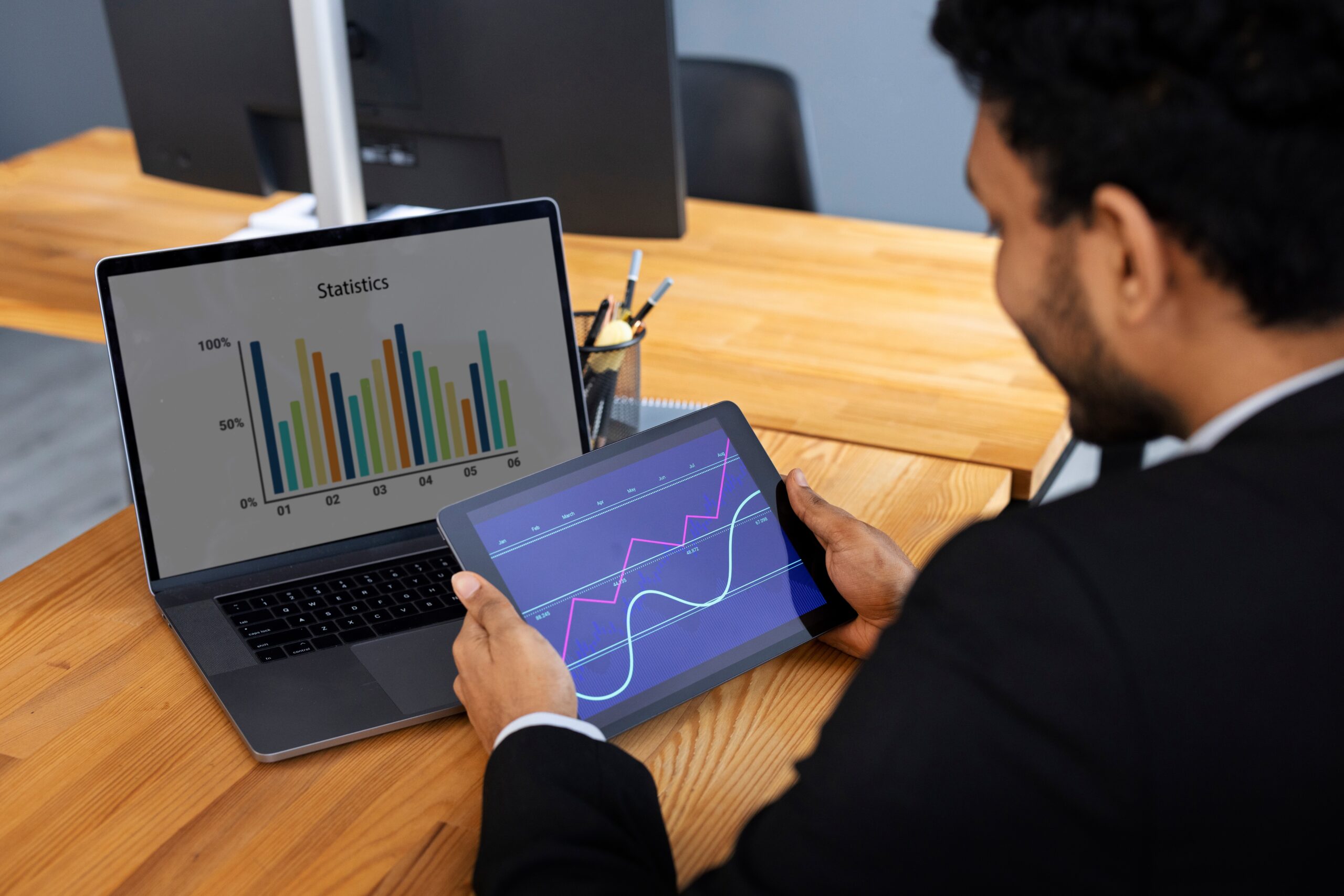 Real-Time Demand Forecasting in Retail Supply Chain